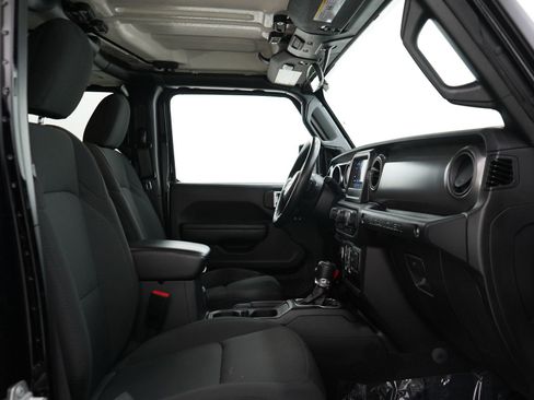 Used 2023 Jeep Wrangler Unlimited w/ Cold Weather Group AWD/4WD image 11