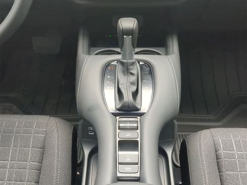 New 2026 Honda HR-V LX image 18
