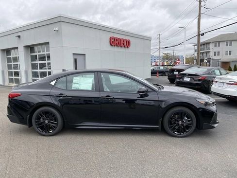 New 2026 Toyota Camry SE FWD image 2