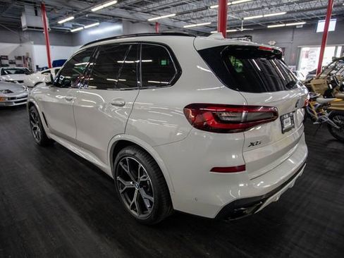 Used 2023 BMW X5 xDrive40i w/ M Sport Package image 3