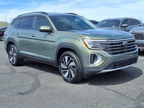 New 2026 Volkswagen Atlas SE image 1