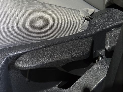 Certified 2026 Toyota Tacoma SR5 RWD image 18