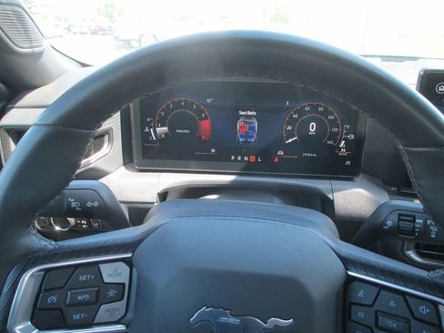 Used 2024 Ford Mustang Coupe image 23