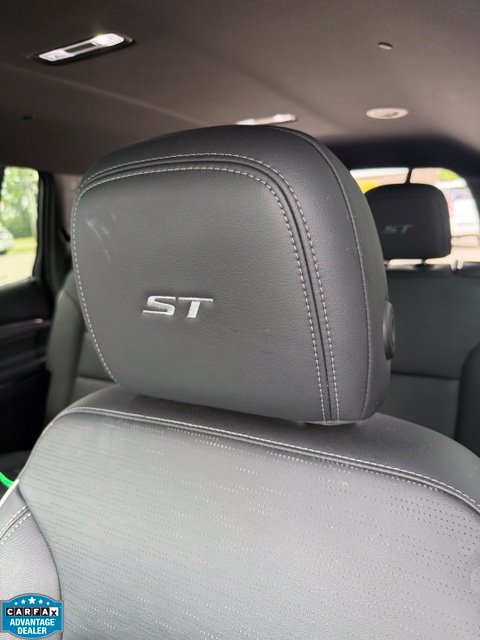 Used 2025 Buick Enclave Sport Touring FWD image 8