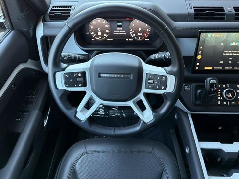 Used 2025 Land Rover Defender 110 S AWD/4WD image 17