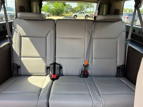 Used 2022 GMC Yukon XL SLT w/ SLT Premium Package AWD/4WD image 34