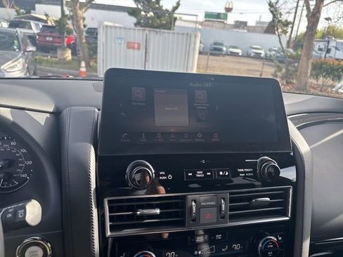 Used 2023 Nissan Armada SL w/ Midnight Edition Package image 23