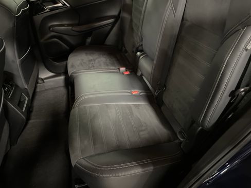 Used 2022 Mitsubishi Outlander SE image 12