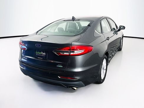 Used 2020 Ford Fusion SE FWD image 9