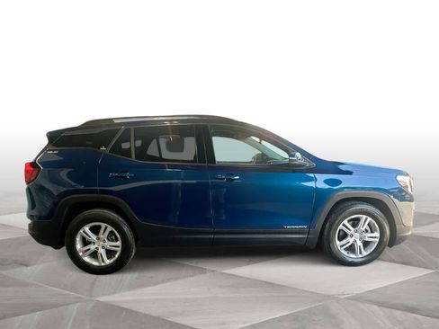 Used 2020 GMC Terrain SLE w/ Driver Convenience Package FWD image 9