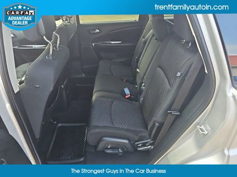 Used 2014 Dodge Journey SE w/ Flexible Seating Group image 33