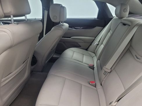 Used 2014 Cadillac XTS Luxury image 18
