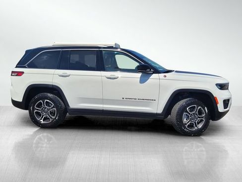 Used 2022 Jeep Grand Cherokee Trailhawk w/ ADV Protech Group II AWD/4WD image 3