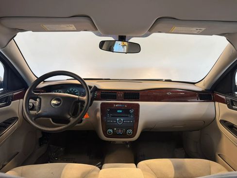 Used 2008 Chevrolet Impala LT FWD image 10