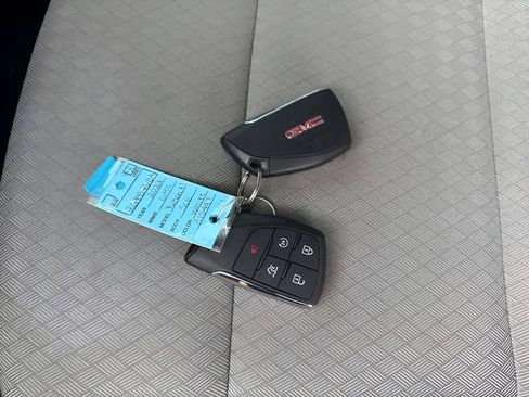 Used 2022 GMC Yukon XL SLE w/ Gmc Pro Safety Plus Package AWD/4WD image 10