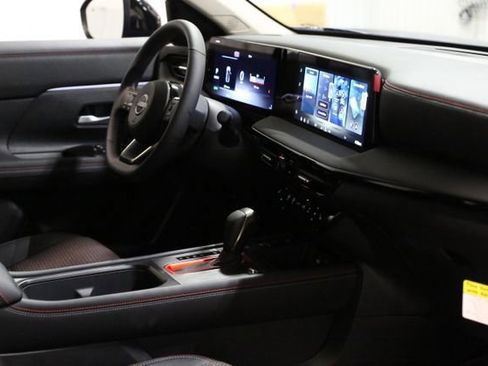 New 2026 Nissan Kicks SR w/ Cold Weather Package image 22