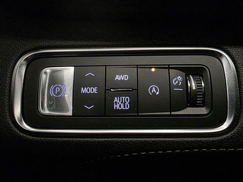 Used 2025 Buick Enclave Avenir w/ Trailering Package, 5000 lbs. AWD/4WD image 33