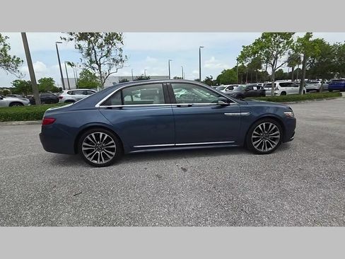 Used 2019 Lincoln Continental Select FWD image 39