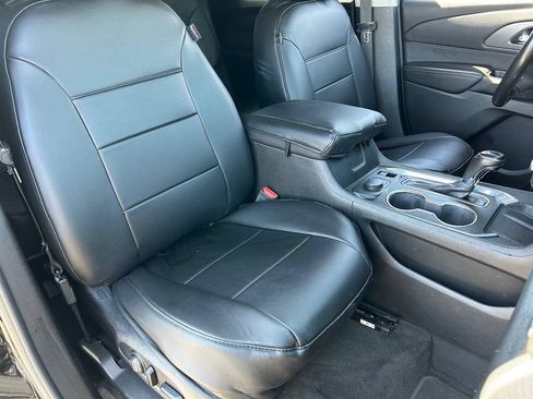 Used 2019 Chevrolet Traverse Premier w/ Redline Edition FWD image 10