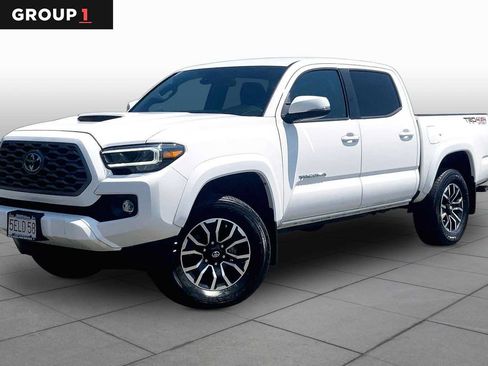 Certified 2023 Toyota Tacoma TRD Sport w/ Technology Package AWD/4WD image 1