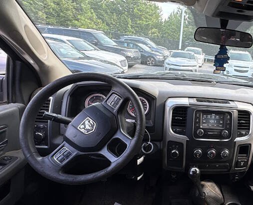 Used 2018 RAM 3500 SLT AWD/4WD image 21