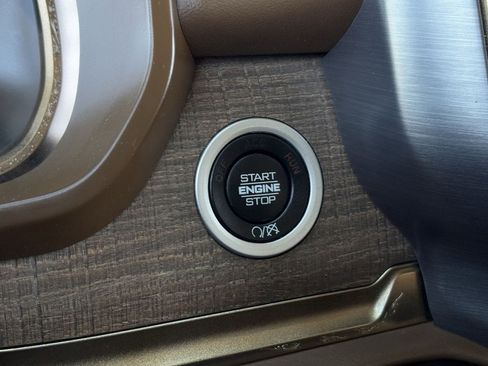 Used 2024 RAM 2500 Limited image 16