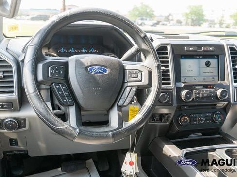 Used 2017 Ford F250 XLT w/ XLT Premium Package AWD/4WD image 12