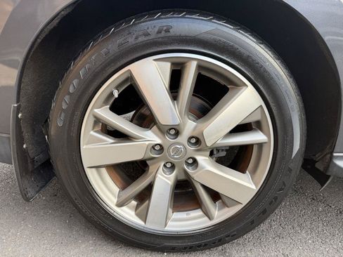 Used 2014 Nissan Pathfinder Platinum AWD/4WD image 10