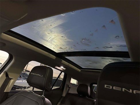Certified 2024 GMC Terrain Denali w/ Denali Premium Package image 21