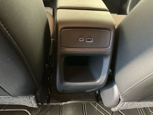 Used 2025 Chevrolet Trax LT w/ Driver Confidence Package FWD image 12