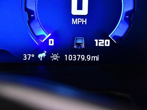 Used 2025 Ford Bronco Outer Banks image 17