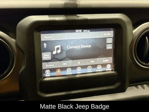 Used 2022 Jeep Wrangler Sport AWD/4WD image 33