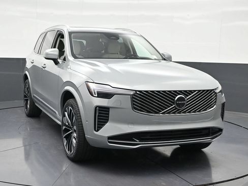 Used 2026 Volvo XC90 B6 Ultra w/ Protection Package AWD/4WD image 7