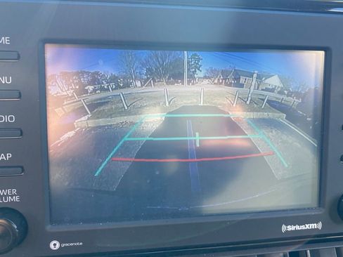 Used 2021 Toyota RAV4 LE image 29