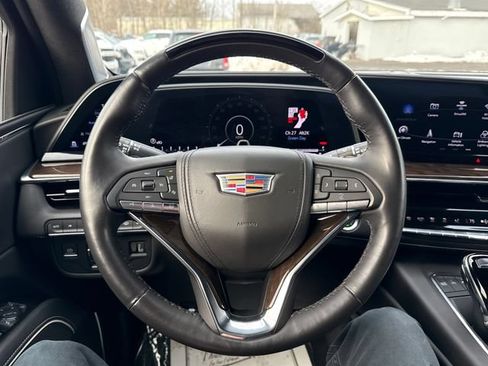 Used 2023 Cadillac Escalade Premium Luxury Platinum AWD/4WD image 19
