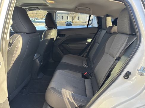 Used 2024 Subaru Crosstrek 2.0i Premium image 12