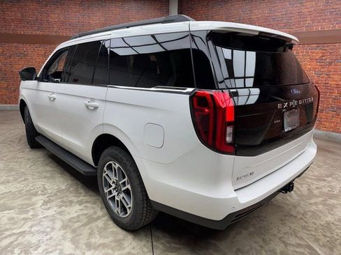 New 2025 Ford Expedition Active image 2