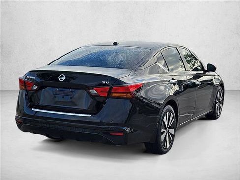 Used 2021 Nissan Altima 2.5 SV image 5