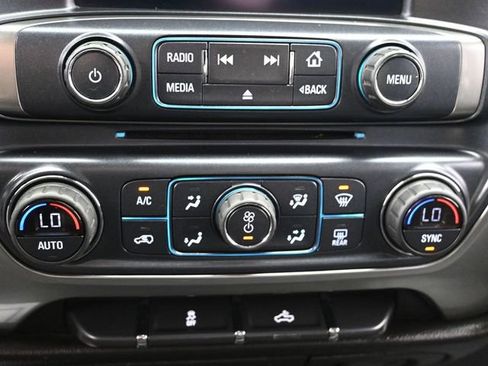 Used 2018 Chevrolet Silverado 1500 LT image 20