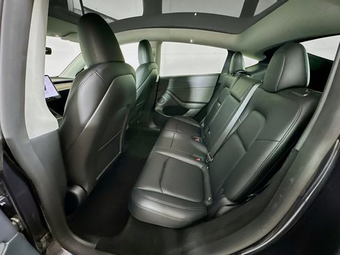 Used 2024 Tesla Model Y Long Range image 26