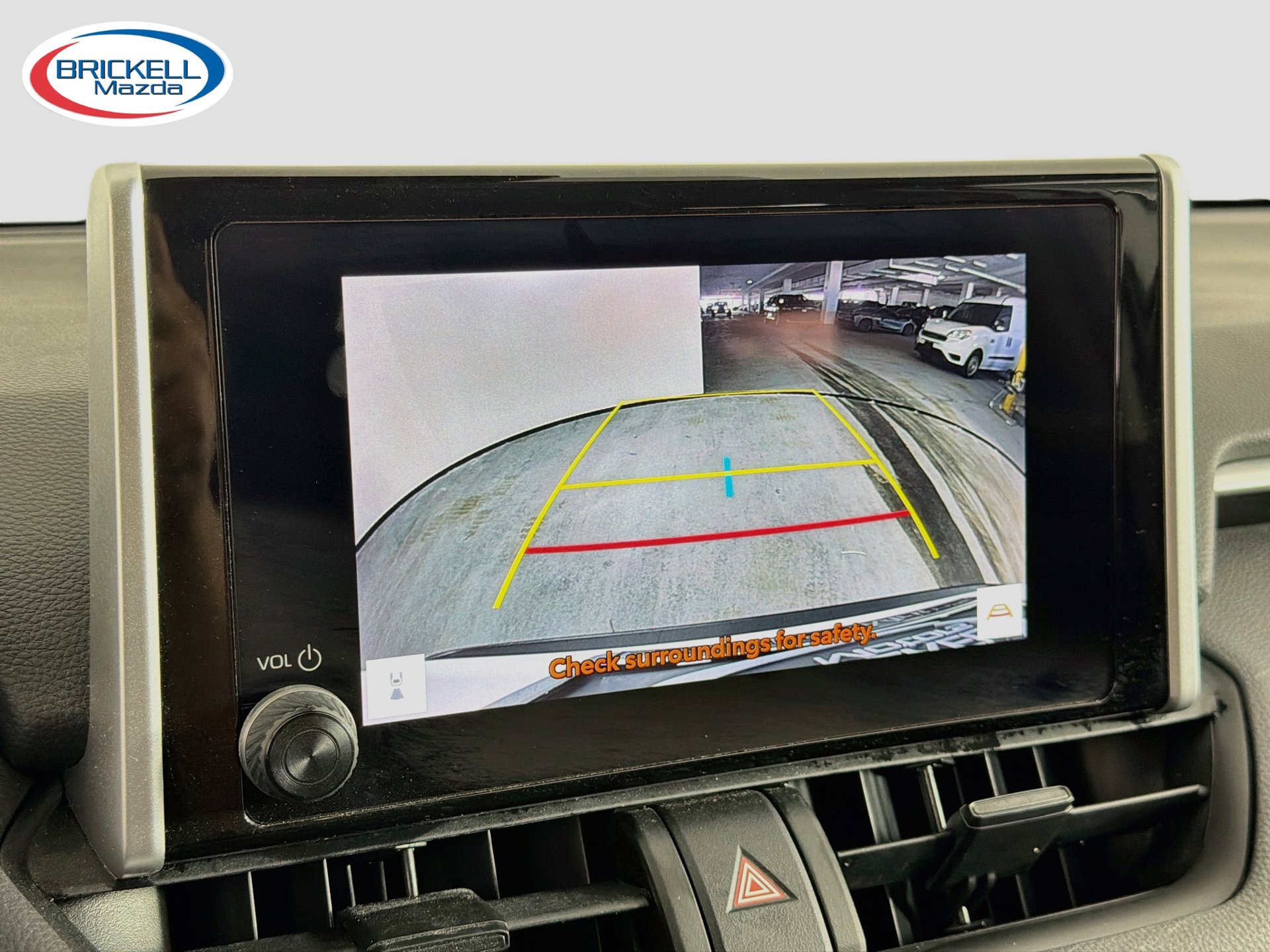 Used 2025 Toyota RAV4 XLE FWD image 30
