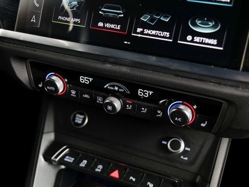 Used 2021 Audi Q3 2.0T Premium Plus w/ Premium Plus Package image 16