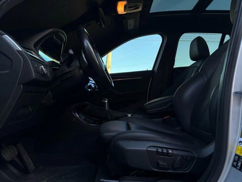 Used 2017 BMW X1 xDrive28i image 41