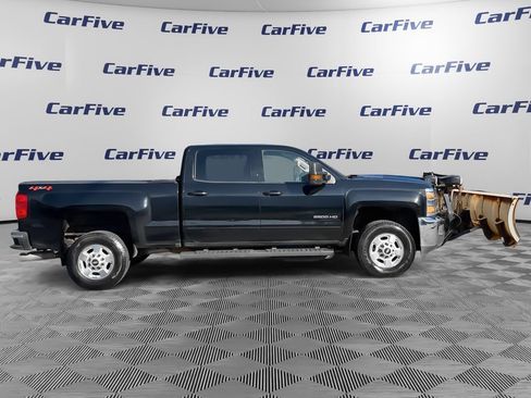 Used 2018 Chevrolet Silverado 2500 LT w/ LT Convenience Package AWD/4WD image 7