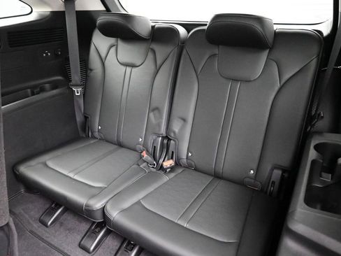 Used 2025 Kia Sorento S FWD image 20