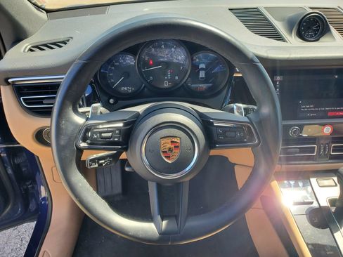 Used 2024 Porsche Macan AWD/4WD image 20