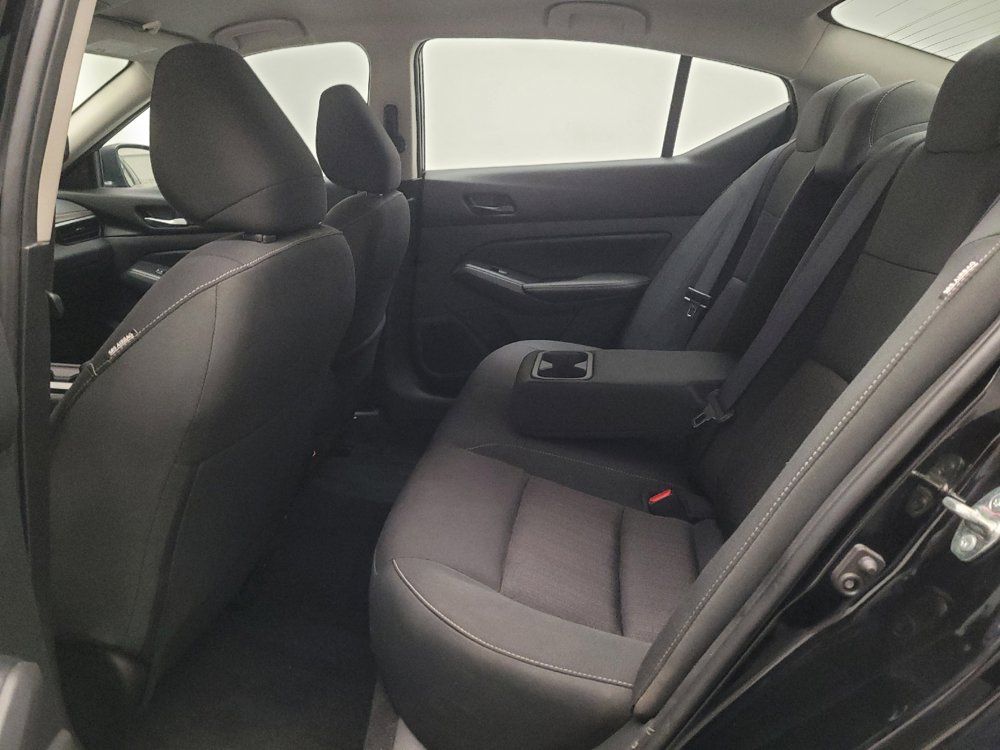 Used 2025 Nissan Altima 2.5 SV FWD image 18