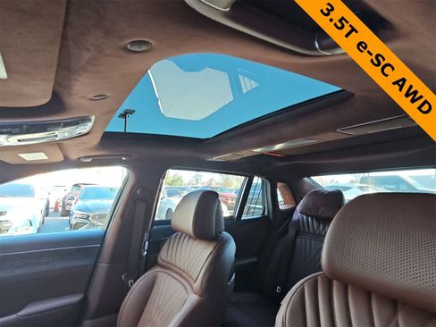 Used 2025 Genesis G90 3.5T image 29