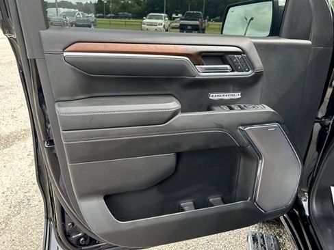 Used 2024 GMC Sierra 1500 Denali w/ Technology Package image 12