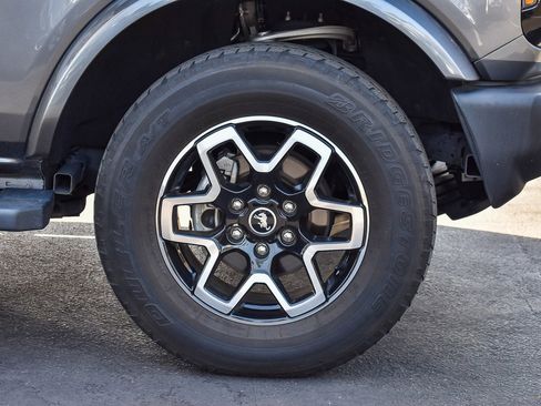 Used 2022 Ford Bronco Outer Banks image 10